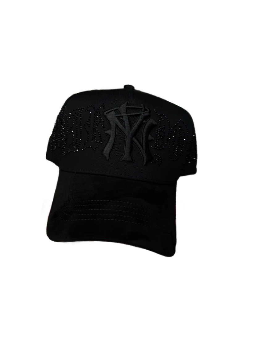 31 Hats Crystal Black