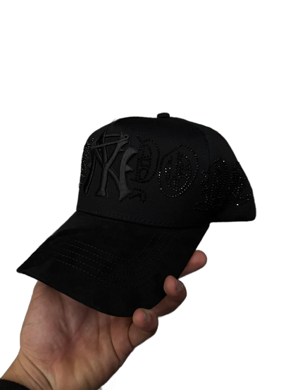31 Hats Crystal Black